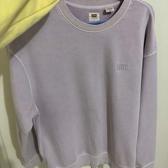 Levi's Crewneck - Picture 1 of 2